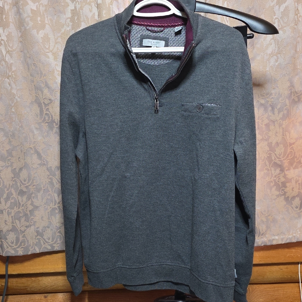 Men's Quarter-Zip Sweater - Charcoal Gray
